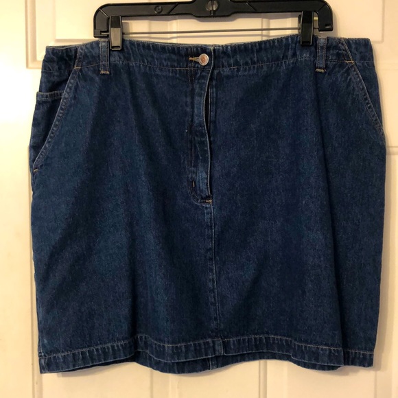 Lane Bryant Dresses & Skirts - 🎉HP🎉 Lane Bryant Venezia denim miniskirt, size 20.